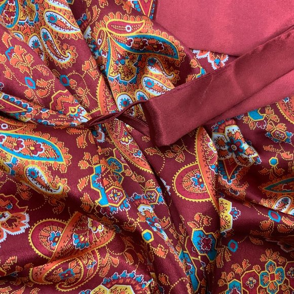 Vintage Cacique Lingerie Satin Polyester Paisley Print Robe Sz M - Picture 16 of 16
